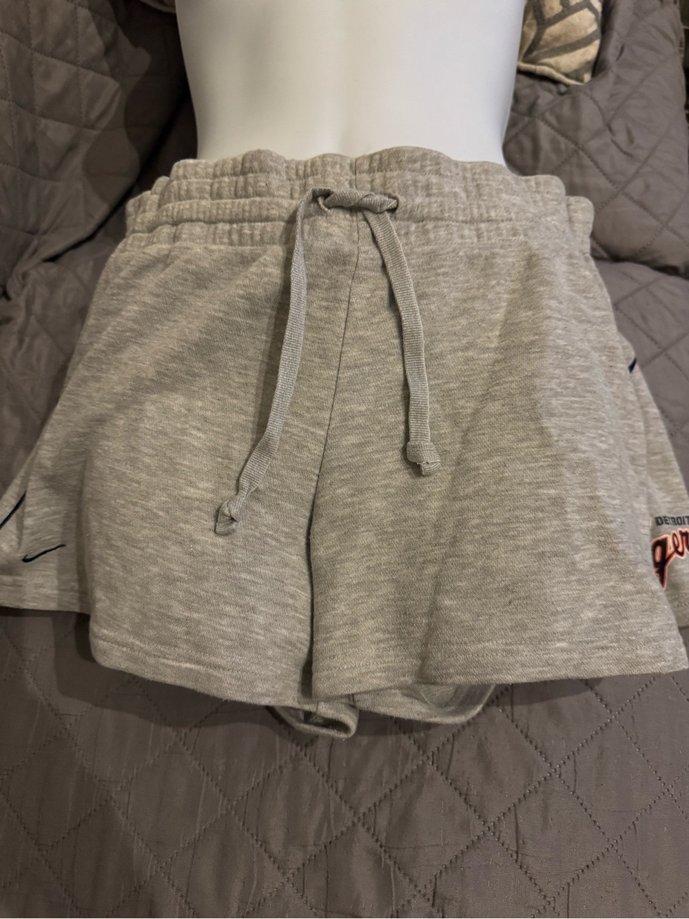 Nike Women’s Detroit Tigers Shorts sz L